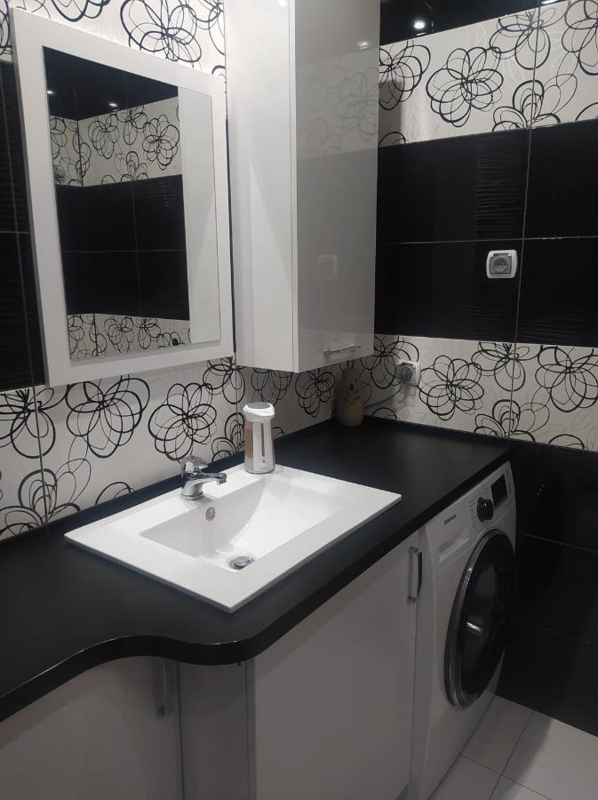 Apartament Rodzinny Z Ogrodkiem W Centrum Gizycka Giżycko Esterno foto